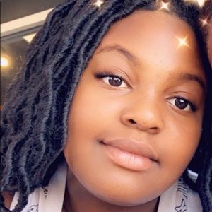 Meet your Posher, D. queen-catherine